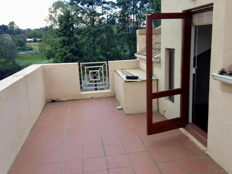 2 Bedroom Apartment / flat to rent in Melrose