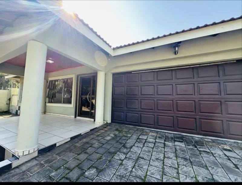 3 Bedroom House to rent in Birdswood