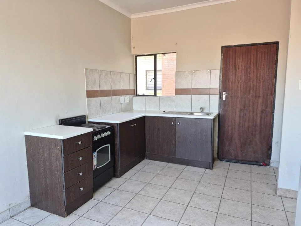 1 Bedroom Apartment / flat to rent in Kempton Park Ext 1