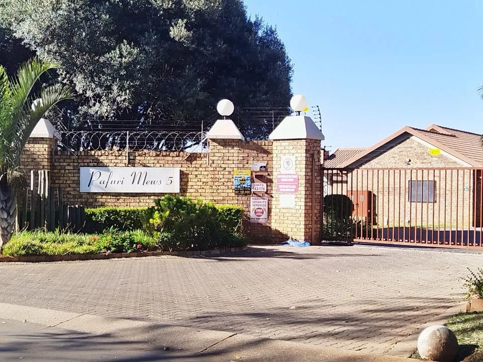 3 Bedroom Townhouse to rent in Sinoville