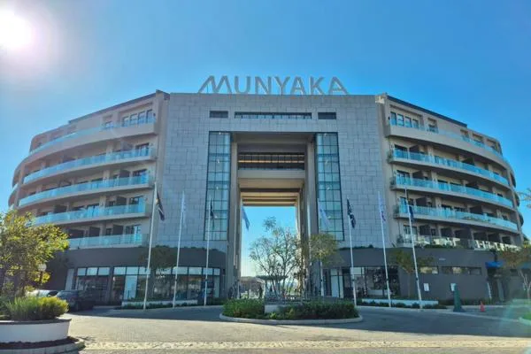 0.5 Bedroom Apartment / flat to rent in Waterfall