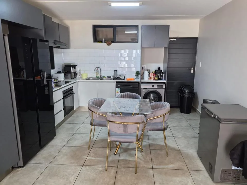 2 Bedroom Apartment / flat to rent in Raslouw