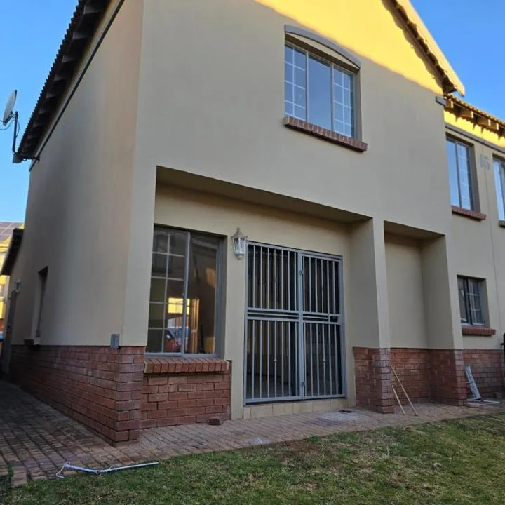 3 Bedroom Townhouse to rent in Terenure