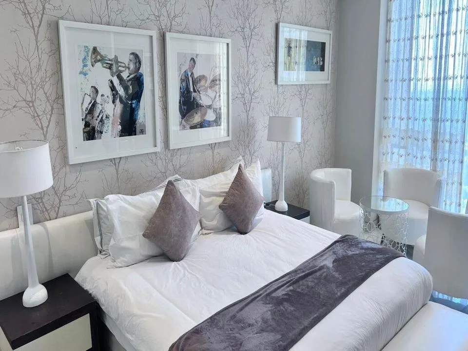 0.5 Bedroom Apartment / flat to rent in Morningside