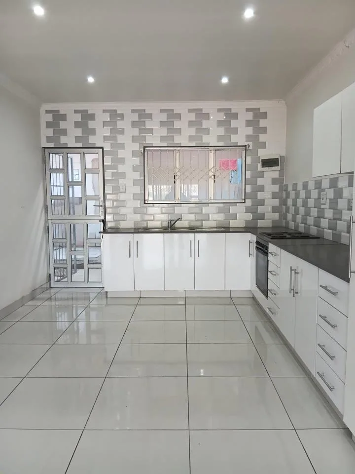 2 Bedroom Apartment / flat to rent in Shastri Park