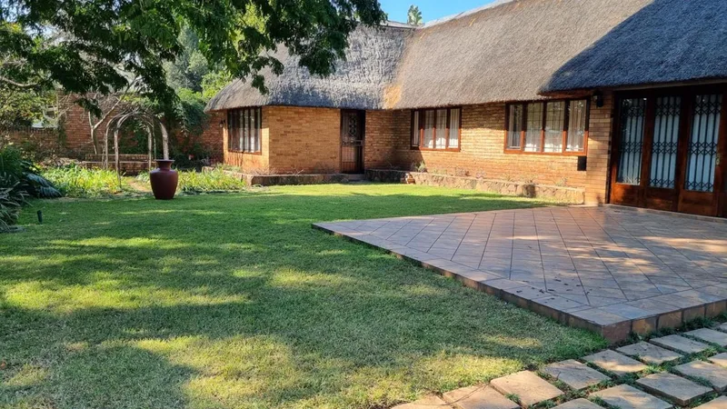 4 Bedroom House to rent in Waterkloof
