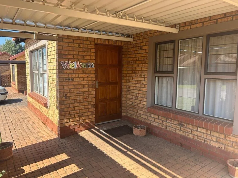 2 Bedroom Apartment / flat to rent in Die Wilgers
