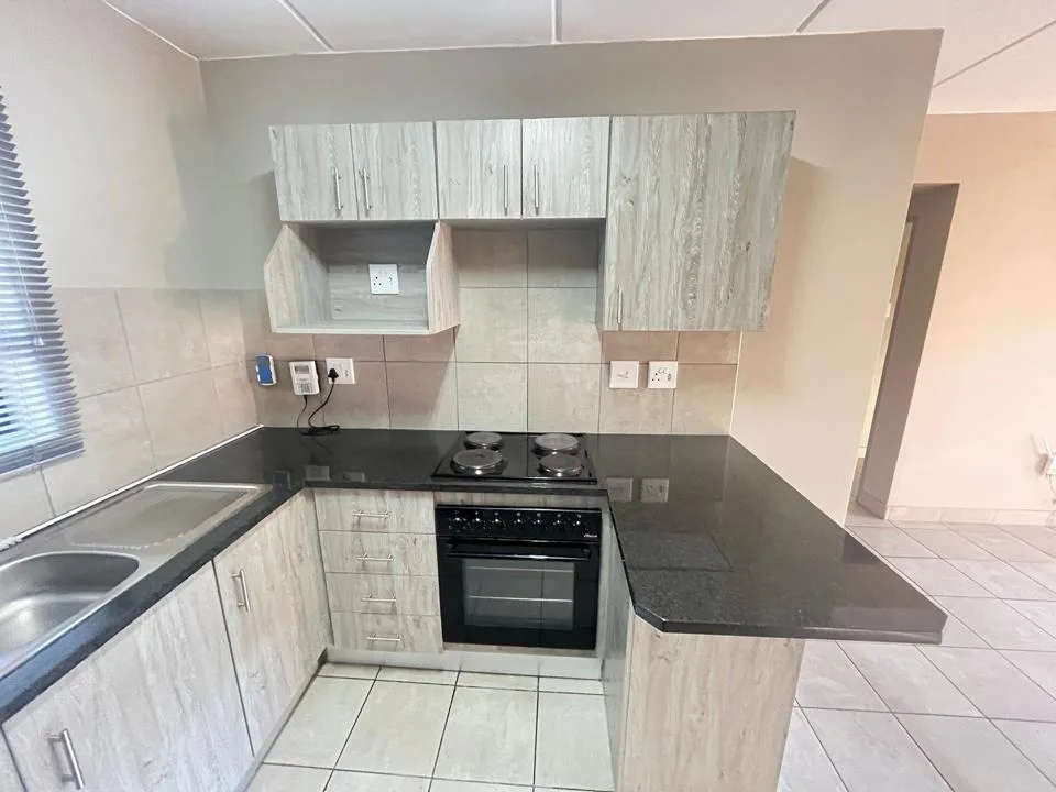 2 Bedroom Apartment / flat to rent in Woodlands Place