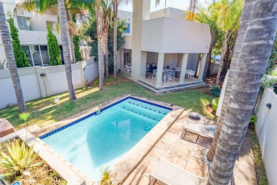 4 Bedroom House to rent in Silver Lakes Golf Estate