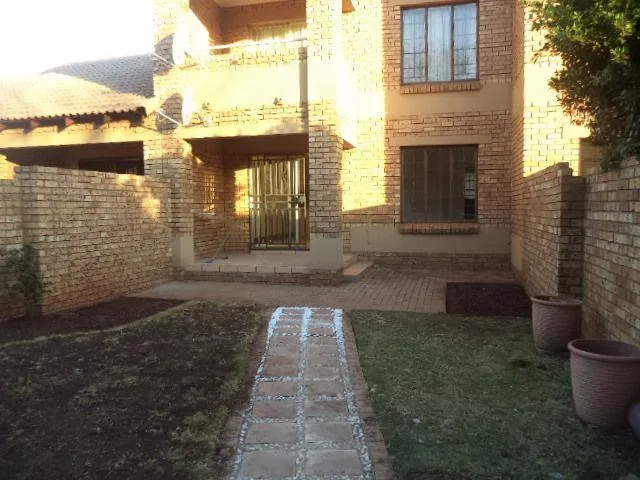 2 Bedroom Apartment / flat to rent in Monavoni