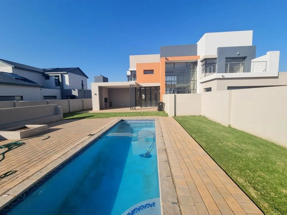 4 Bedroom House to rent in Midstream Estate