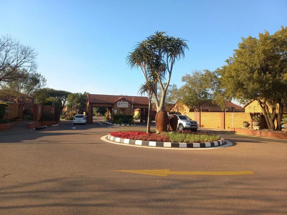 2 Bedroom Apartment / flat to rent in Willow Park Manor