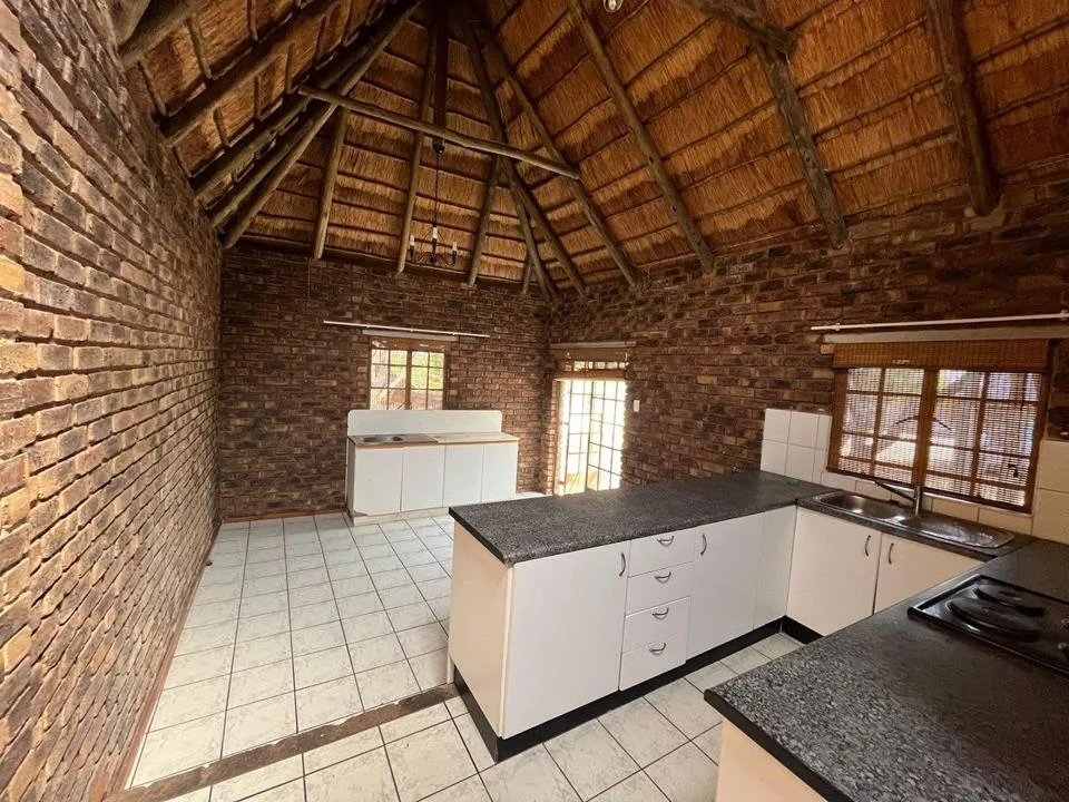 1 Bedroom Apartment / flat to rent in President Park