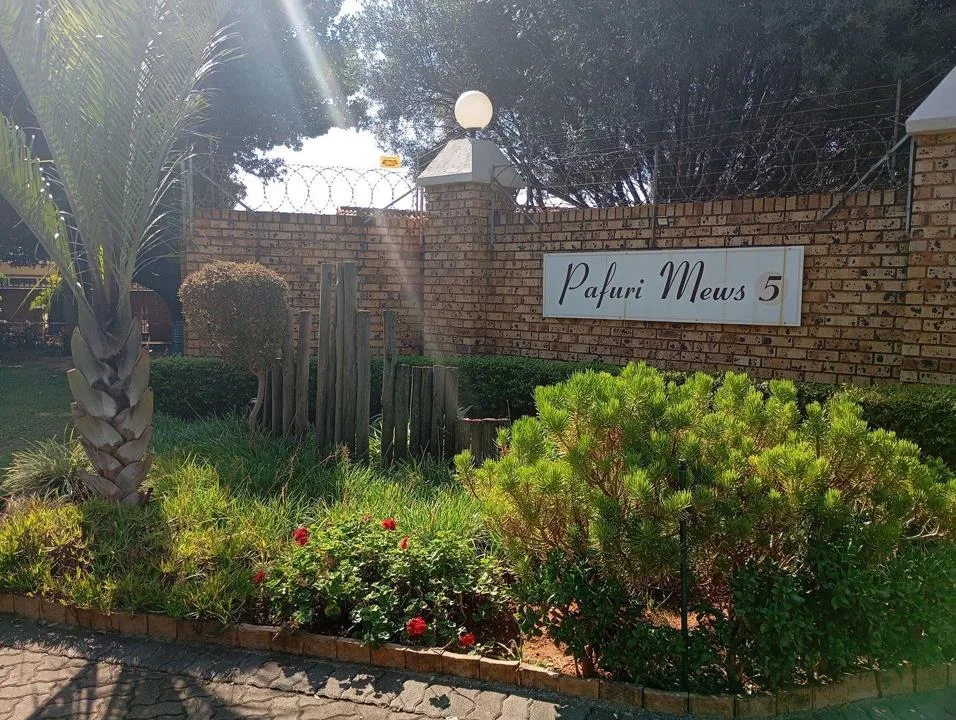 3 Bedroom Townhouse to rent in Sinoville