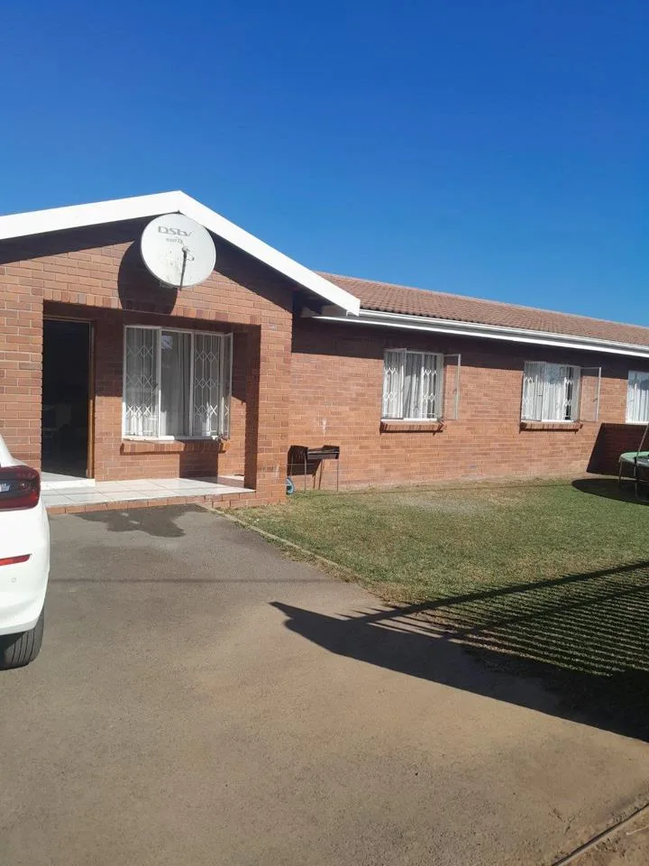 3 Bedroom Townhouse to rent in Cleland