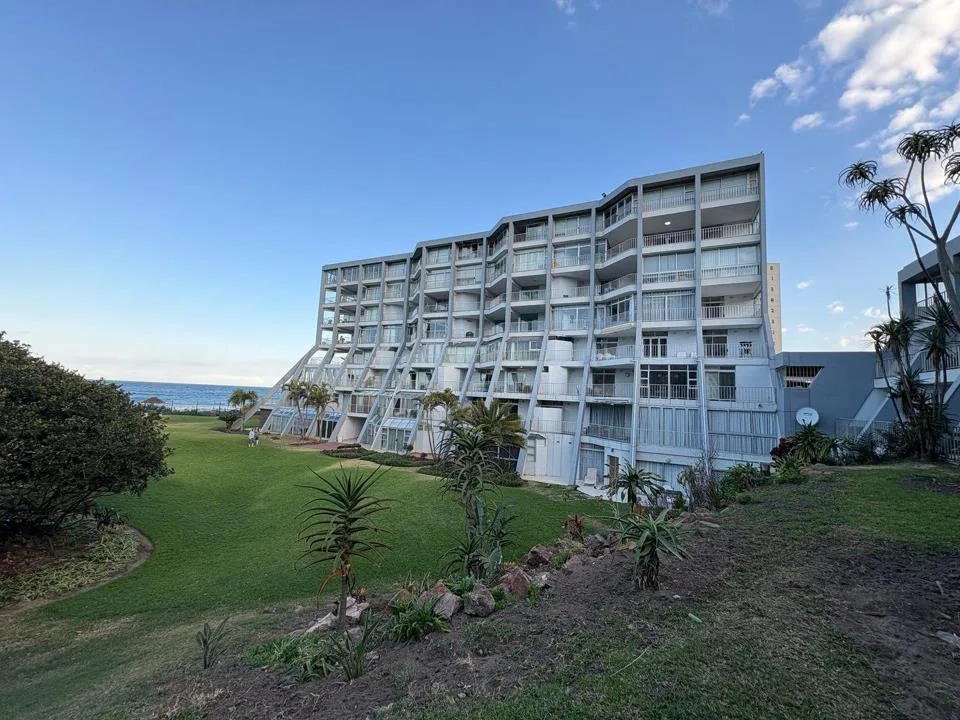 3 Bedroom Apartment / flat to rent in Umhlanga Central