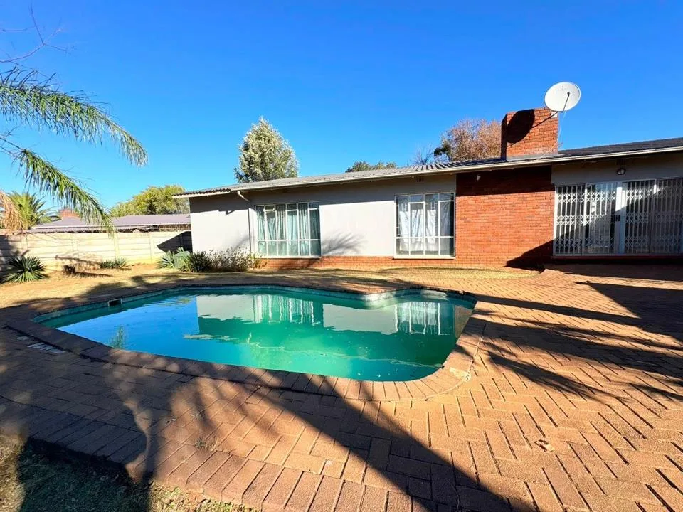 3 Bedroom House to rent in Amiel Park