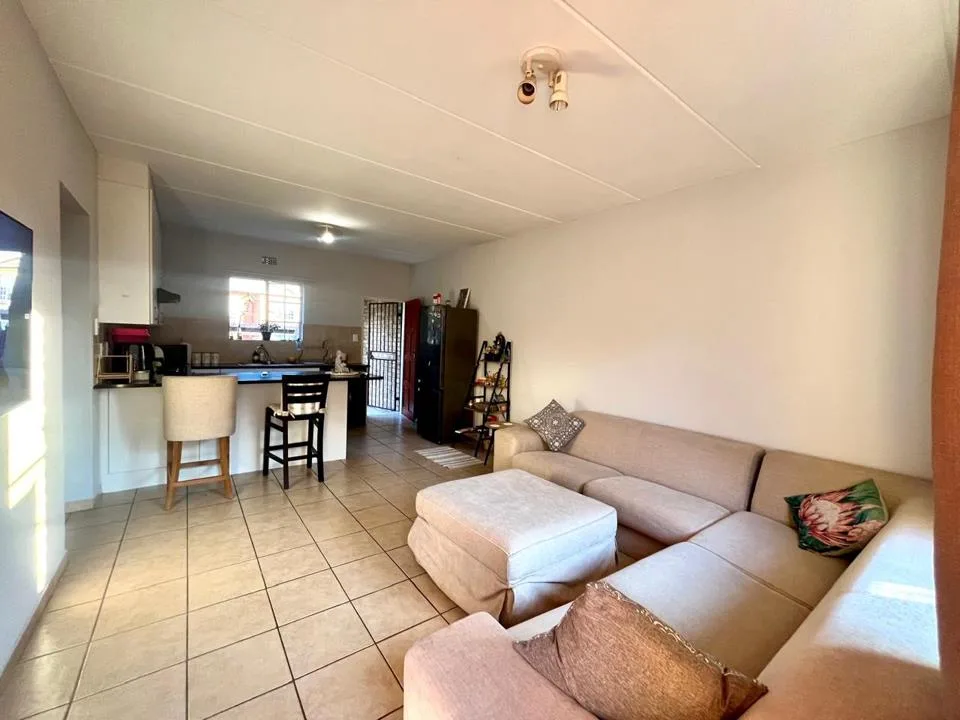 2 Bedroom Apartment / flat to rent in Strubensvallei