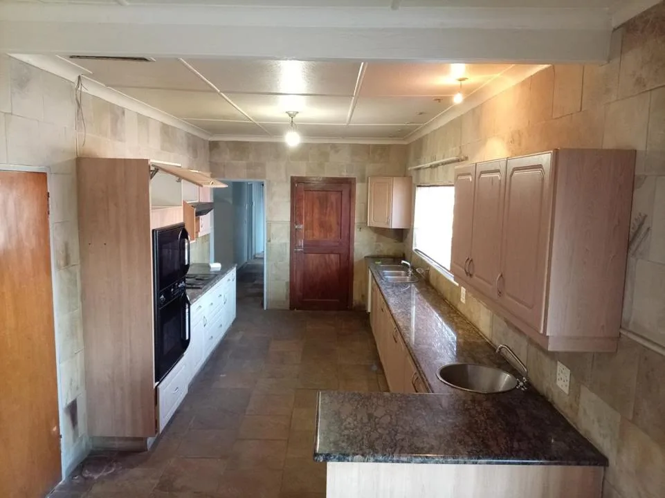 3 Bedroom House to rent in Lombardy East