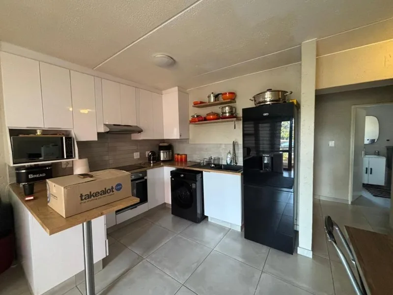 2 Bedroom Apartment / flat to rent in Ferndale