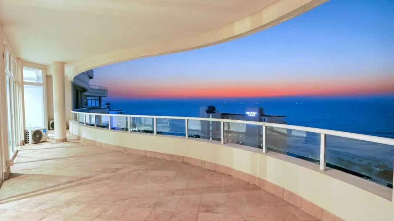 4 Bedroom Apartment / flat to rent in Umhlanga Central