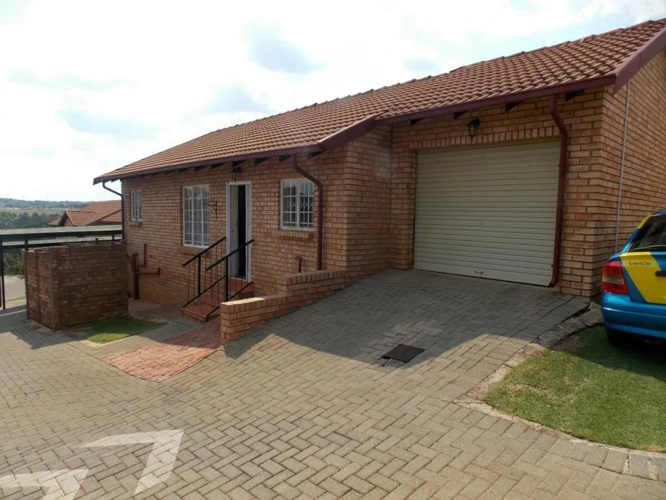 2 Bedroom Townhouse to rent in Erasmuskloof