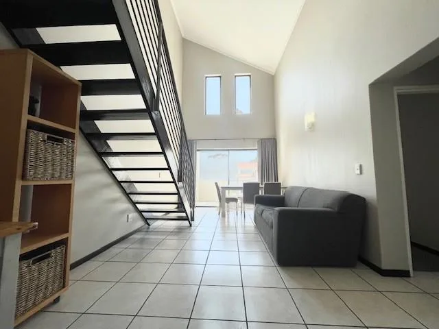 2 Bedroom Apartment / flat to rent in Bryanston West