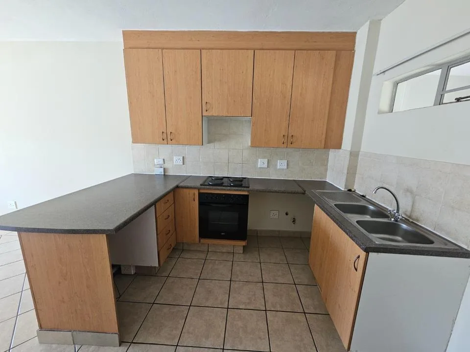 2 Bedroom Apartment / flat to rent in Silver Lakes