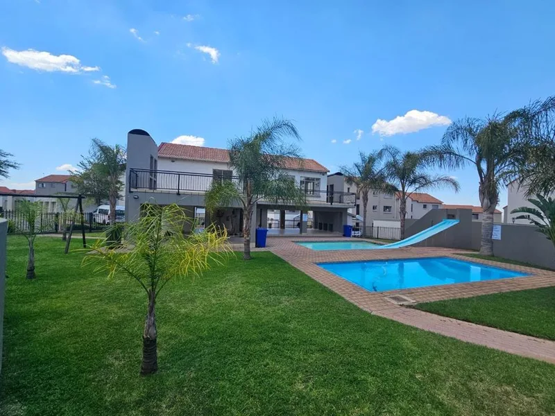 2 Bedroom Apartment / flat to rent in Hazeldean
