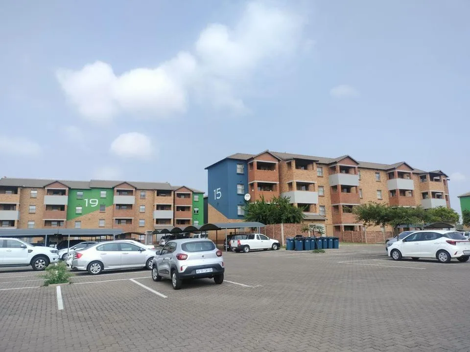 2 Bedroom Apartment / flat to rent in Heuweloord