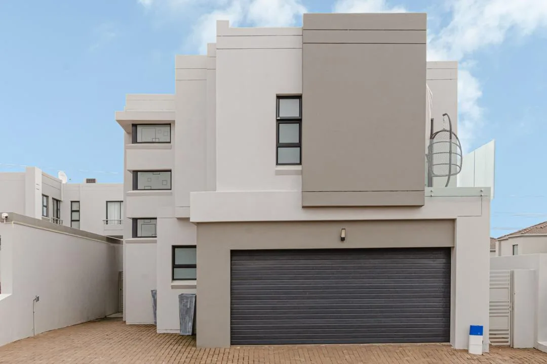 4 Bedroom Townhouse to rent in Lonehill
