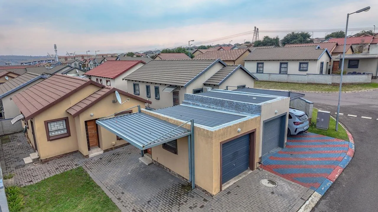 3 Bedroom House to rent in Kosmosdal