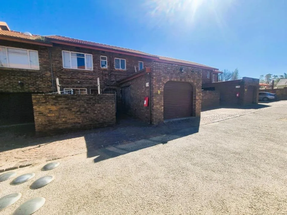 3 Bedroom Townhouse to rent in Croydon