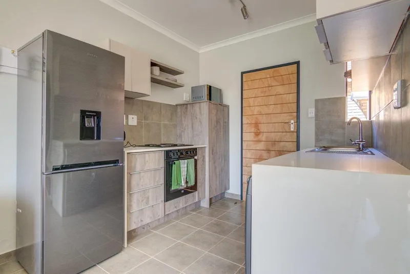 2 Bedroom Apartment / flat to rent in Oakdene