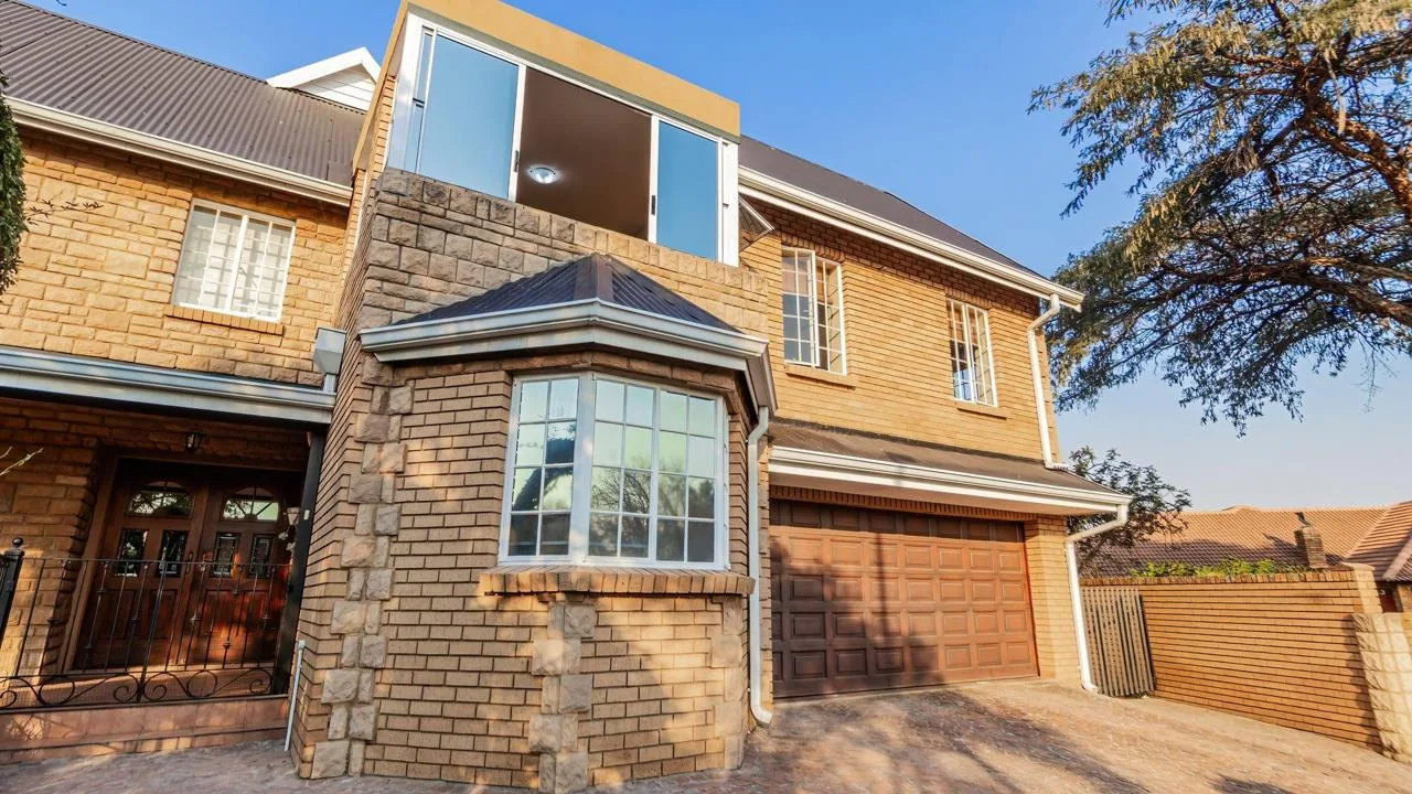 2 Bedroom Apartment / flat to rent in Cornwall Hill