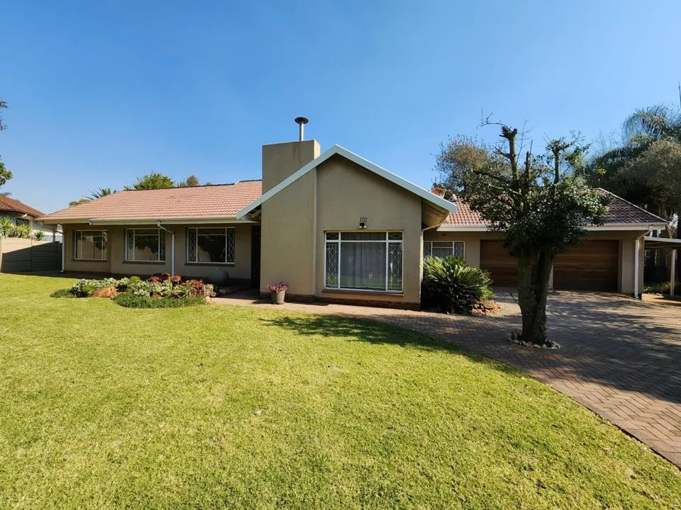 4 Bedroom House to rent in Glen Marais