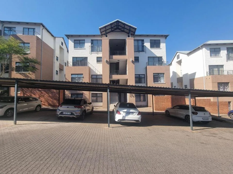 3 Bedroom Apartment / flat to rent in Ruimsig