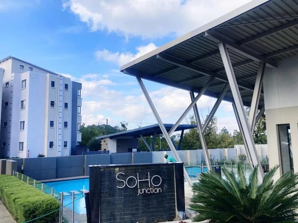 2 Bedroom Apartment / flat to rent in Fourways