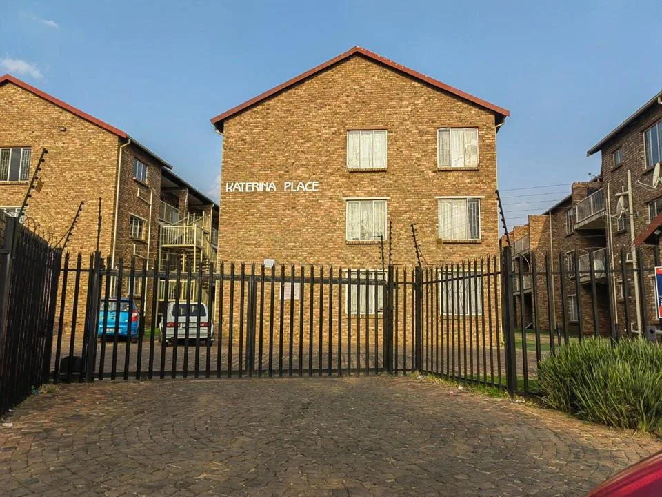 2 Bedroom Townhouse to rent in Elspark