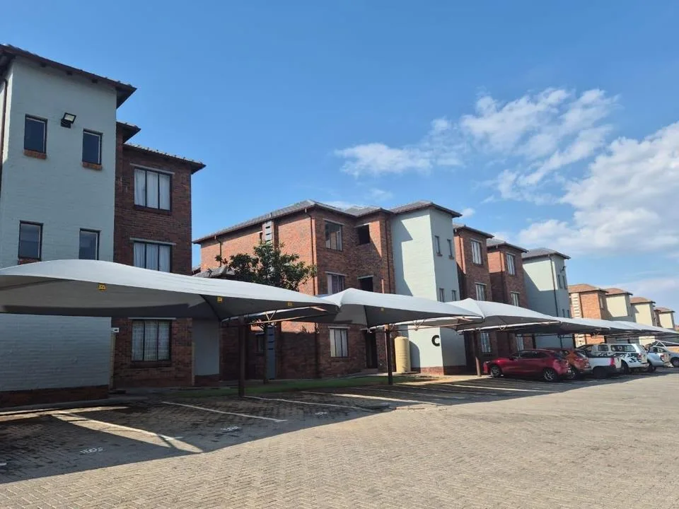 2 Bedroom Townhouse to rent in Birchleigh