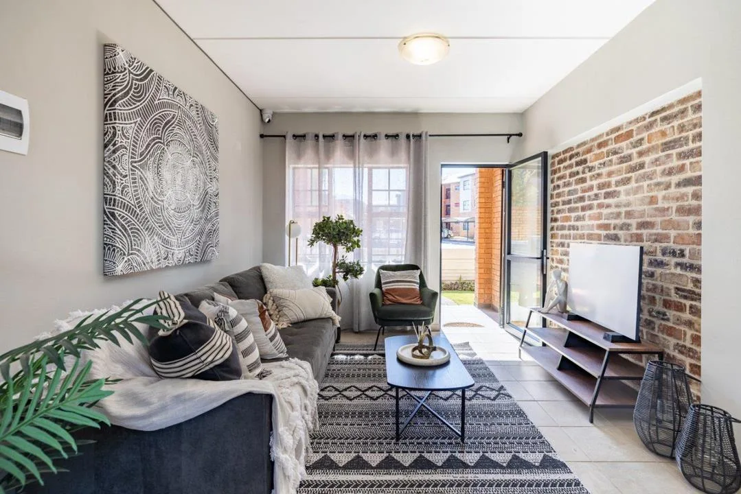 2 Bedroom Apartment / flat to rent in South Hills