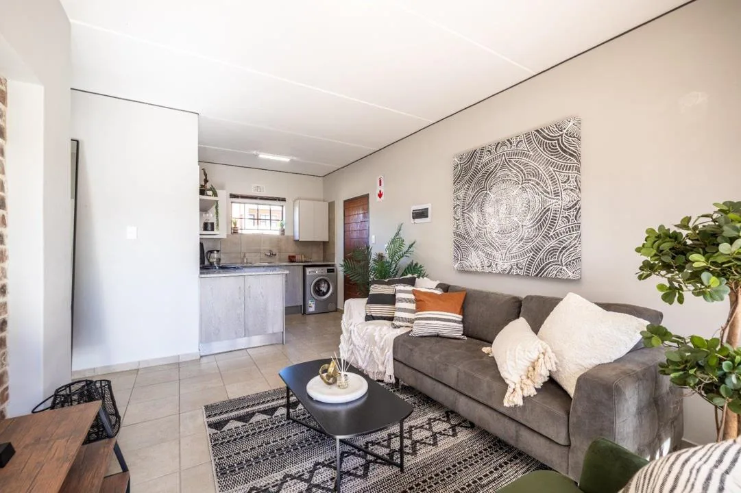 2 Bedroom Apartment / flat to rent in Olifantsvlei