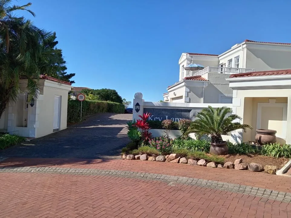 3 Bedroom Townhouse to rent in La Lucia