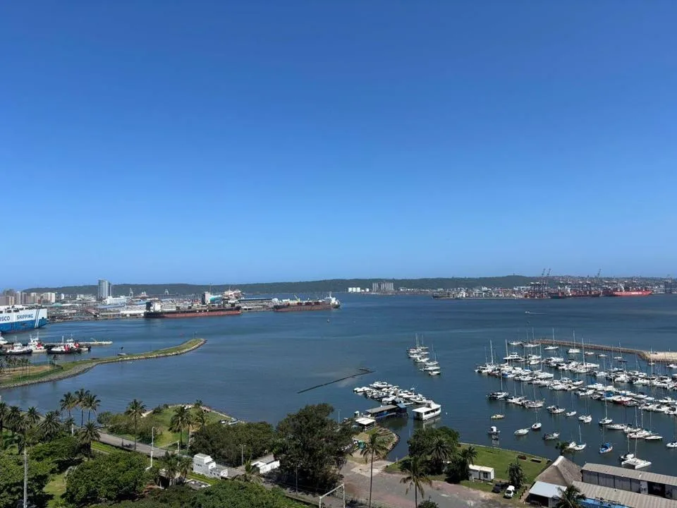 2 Bedroom Apartment / flat to rent in Esplanade