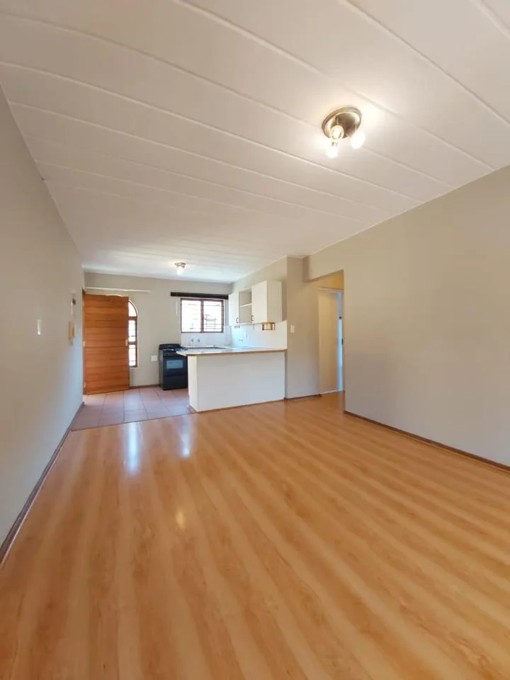 0.5 Bedroom Apartment / flat to rent in Sundowner