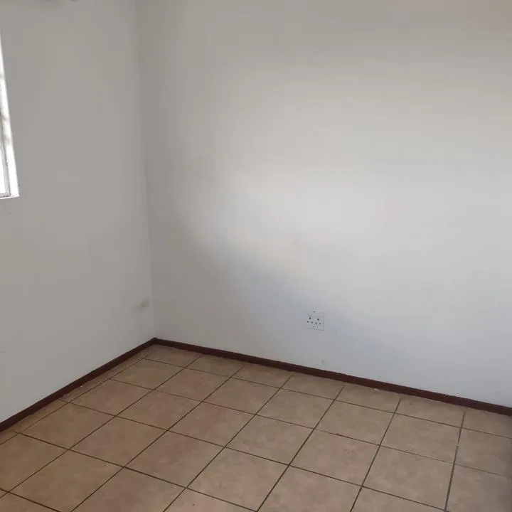 3 Bedroom House to rent in Die Hoewes