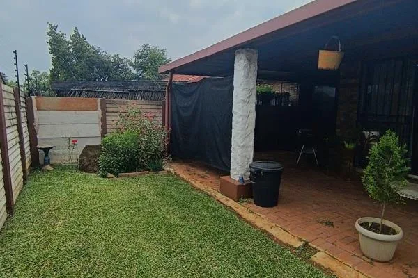 2 Bedroom Apartment / flat to rent in Doornpoort