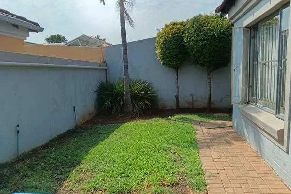 3 Bedroom Townhouse to rent in Montana