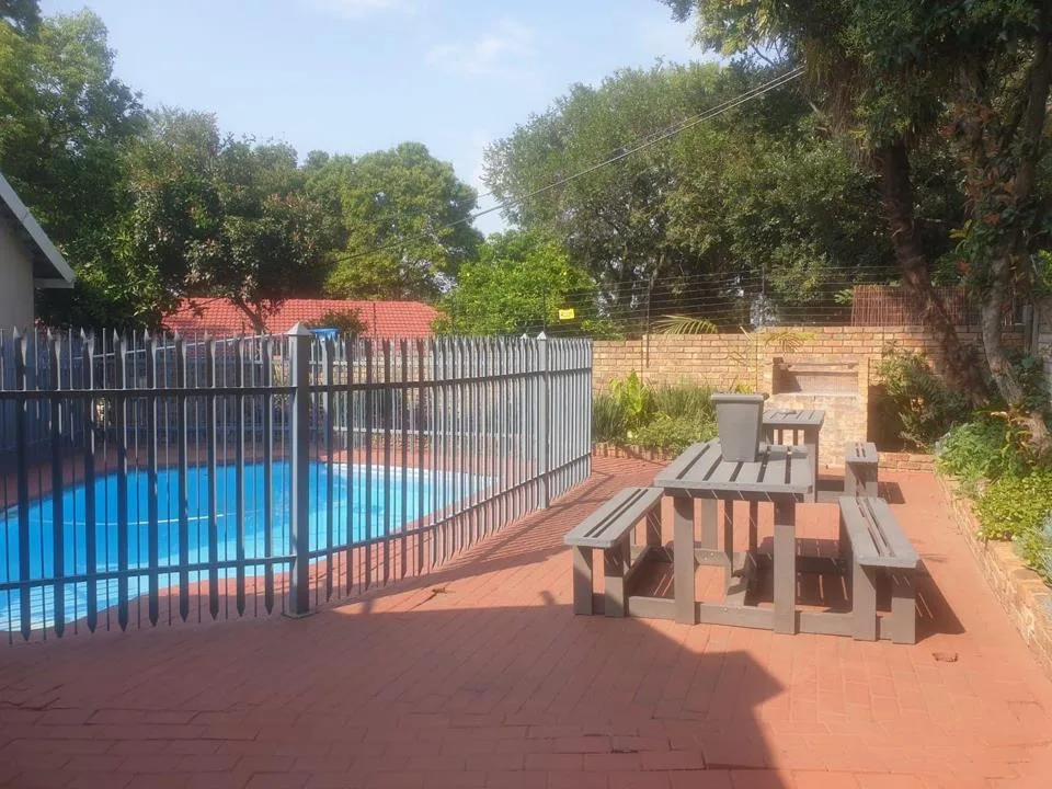 1 Bedroom House to rent in Garsfontein