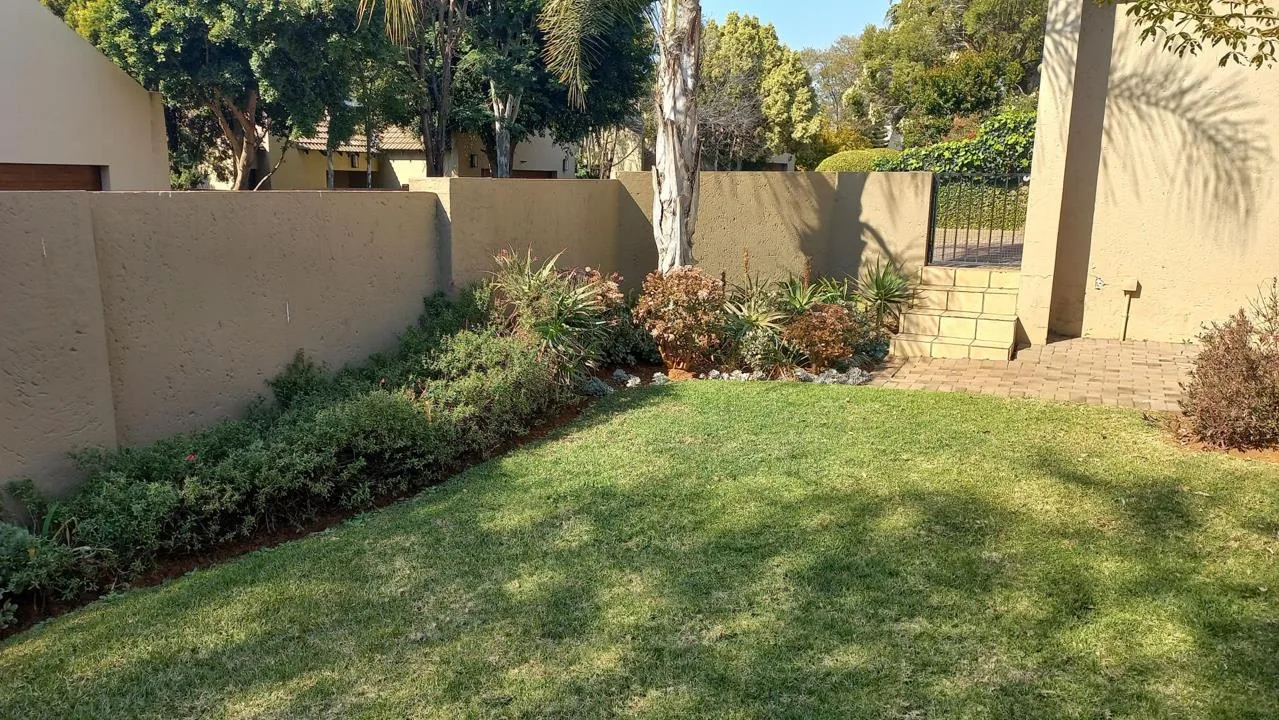 3 Bedroom Townhouse to rent in Pinehaven
